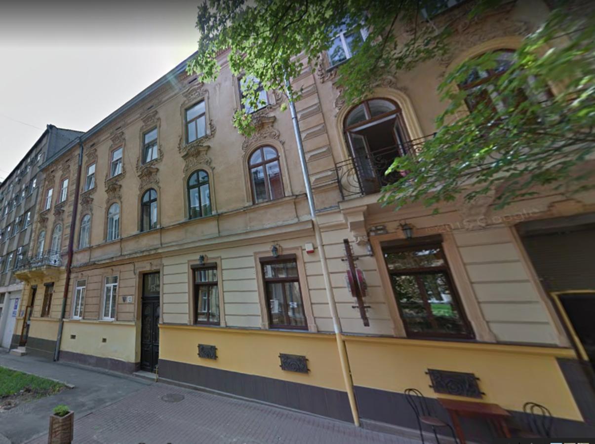 Romantic Apartment In The Center Of Old Львов Экстерьер фото